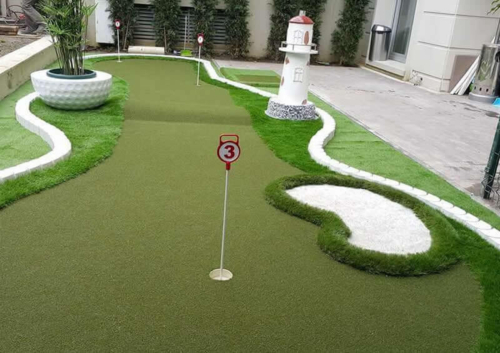 Putting Green Mini Golf